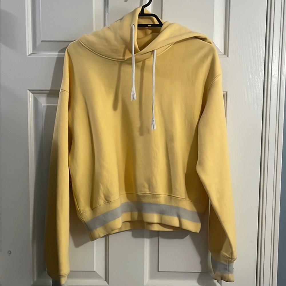 Champion Yellow Pullover Sweater Classic Design